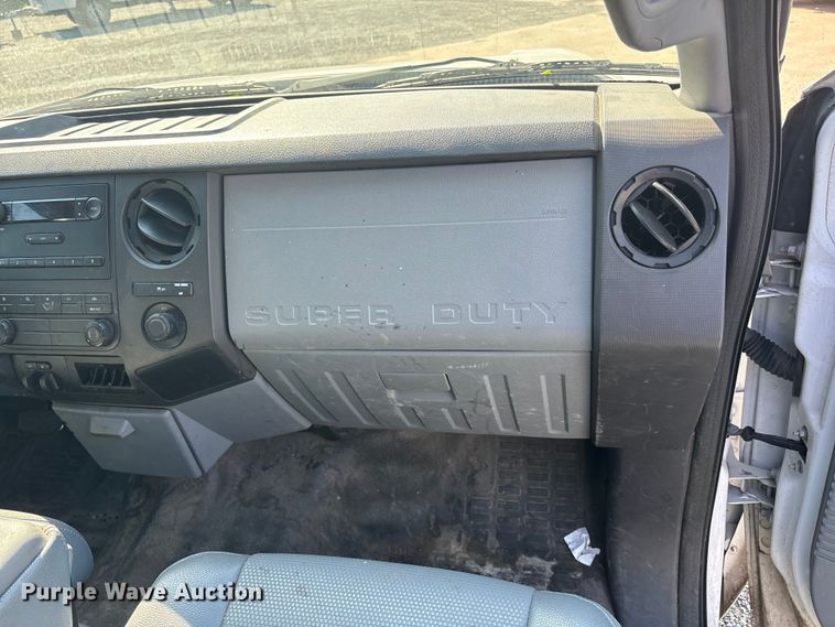 image for item EU5568 2016 Ford F250 Super Duty Ext. Cab utility bed pickup truck