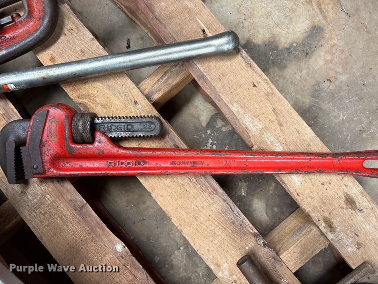 image for item EU5597 Rigid 535 pipe threader