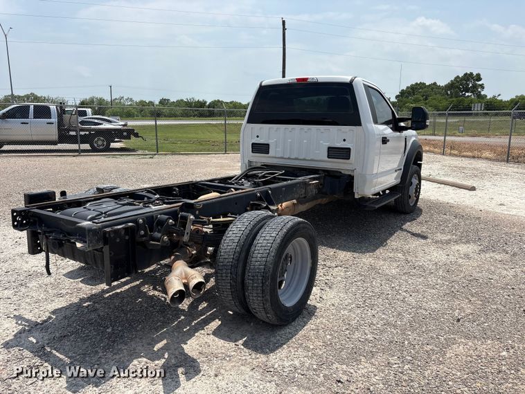 image for item EU5598 2019 Ford F550 Super Duty truck cab and chassis