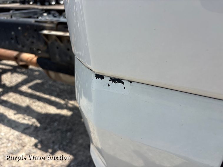 image for item EU5598 2019 Ford F550 Super Duty truck cab and chassis