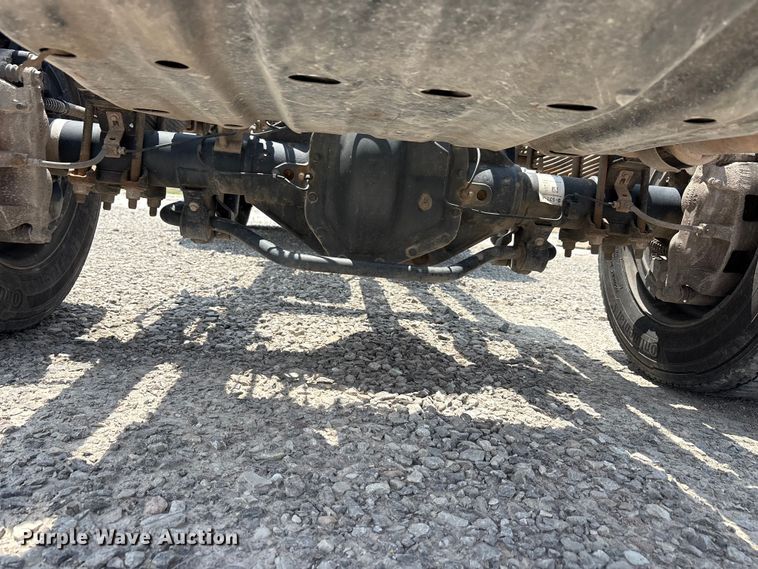 image for item EU5598 2019 Ford F550 Super Duty truck cab and chassis