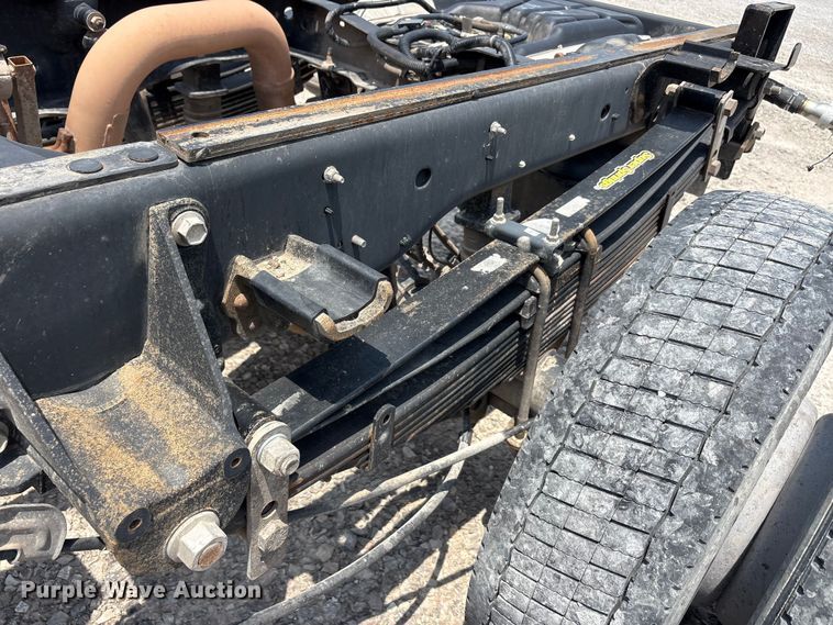 image for item EU5598 2019 Ford F550 Super Duty truck cab and chassis