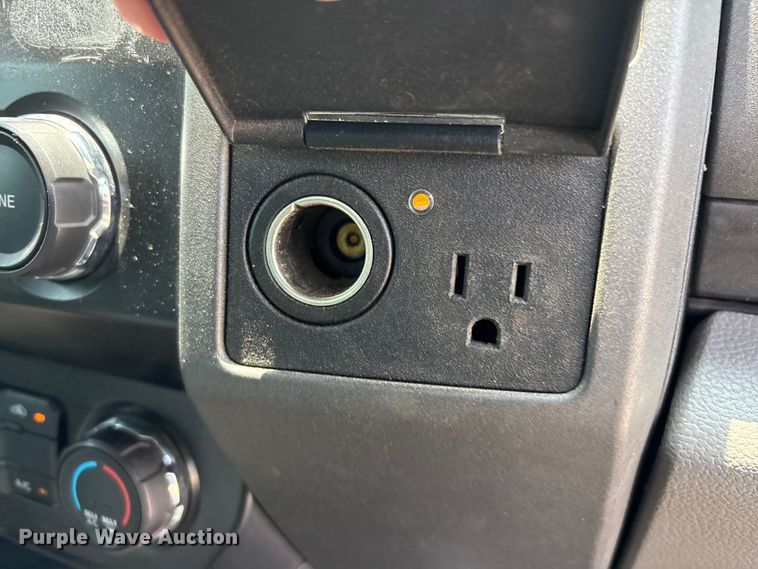 image for item EU5598 2019 Ford F550 Super Duty truck cab and chassis