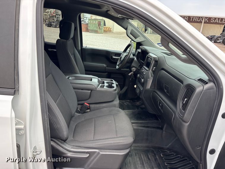 image for item EU5599 2020 Chevrolet Silverado 1500 Ext. Cab pickup truck