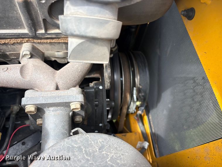 image for item EU5609 Hustler 932699US ZTR lawn mower