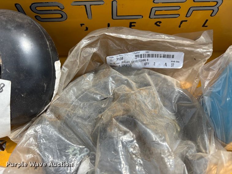 image for item EU5609 Hustler 932699US ZTR lawn mower