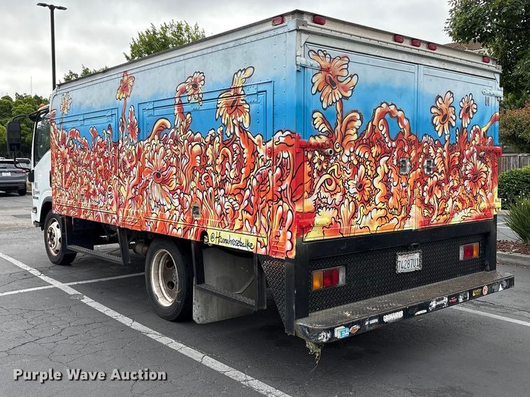 image for item EU8689 2015 Isuzu NPR box truck