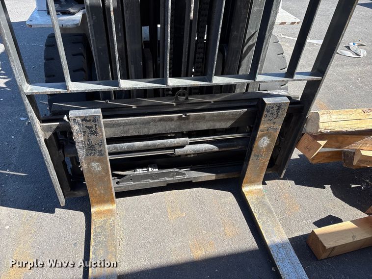 image for item EU8694 2017 UniCarriers PF50 forklift