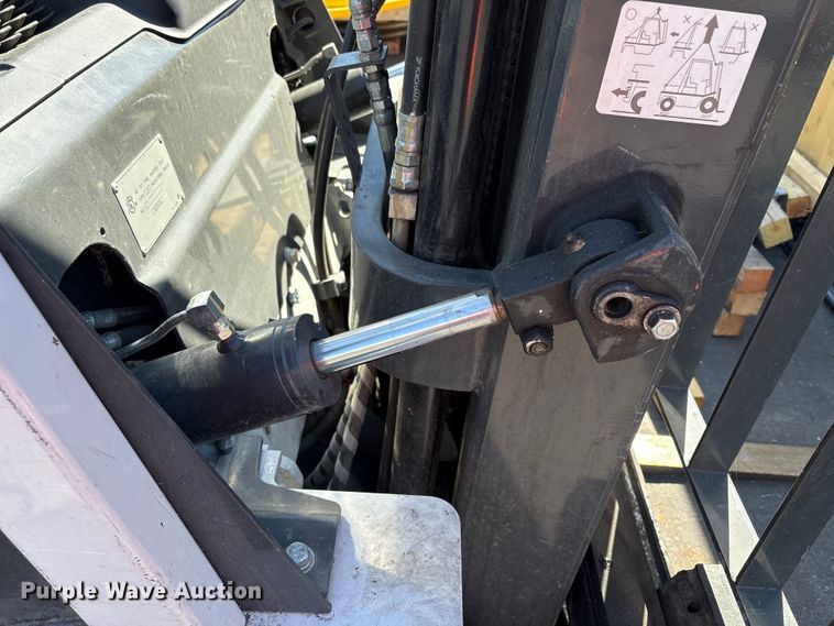 image for item EU8694 2017 UniCarriers PF50 forklift