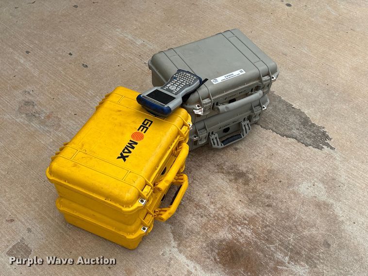 image for item EW0030 Surveying equipment