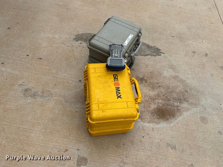 image for item EW0030 Surveying equipment