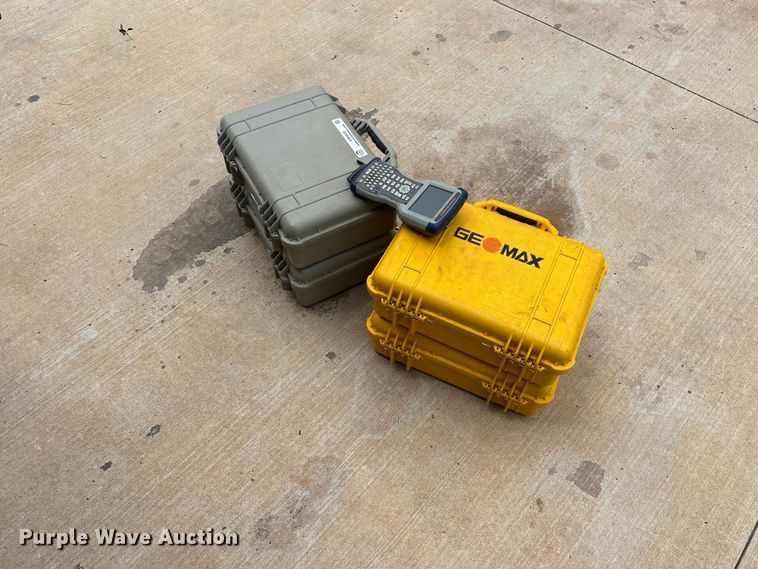 image for item EW0030 Surveying equipment