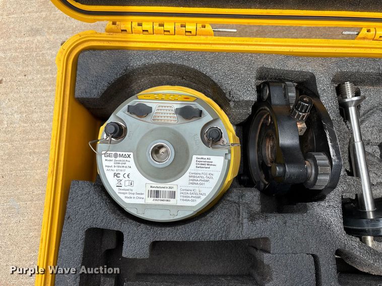 image for item EW0030 Surveying equipment