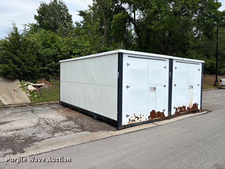 image for item EW0047 (2) storage containers