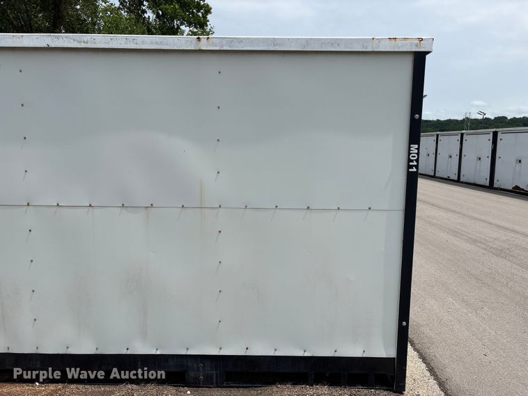 image for item EW0047 (2) storage containers