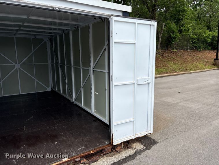 image for item EW0047 (2) storage containers