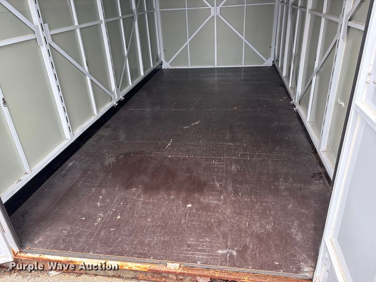 image for item EW0047 (2) storage containers