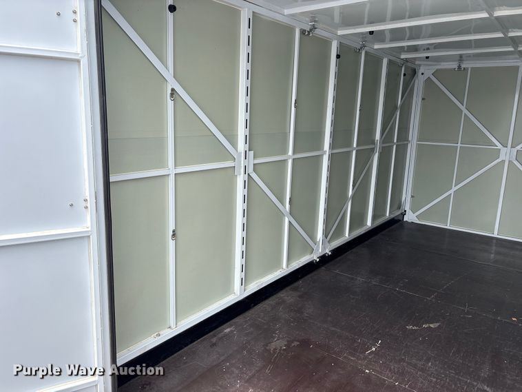 image for item EW0047 (2) storage containers