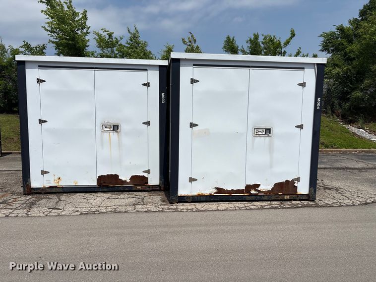 image for item EW0051 (2) storage containers