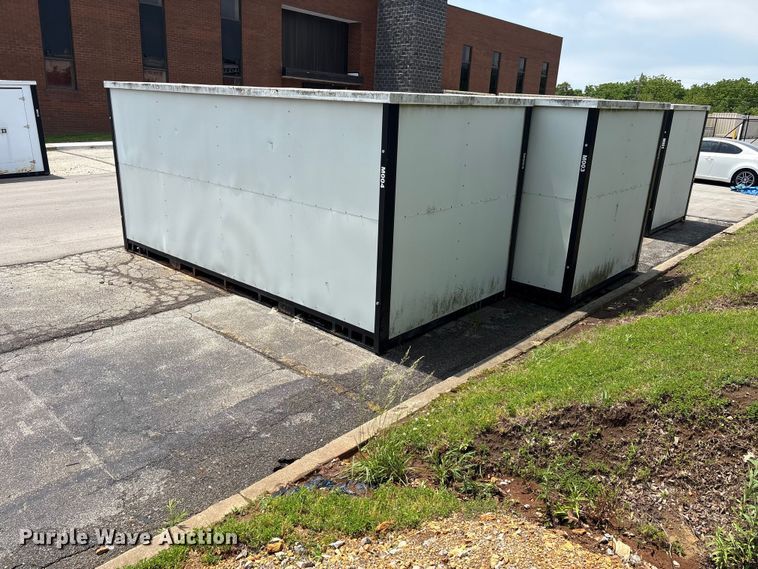 image for item EW0051 (2) storage containers