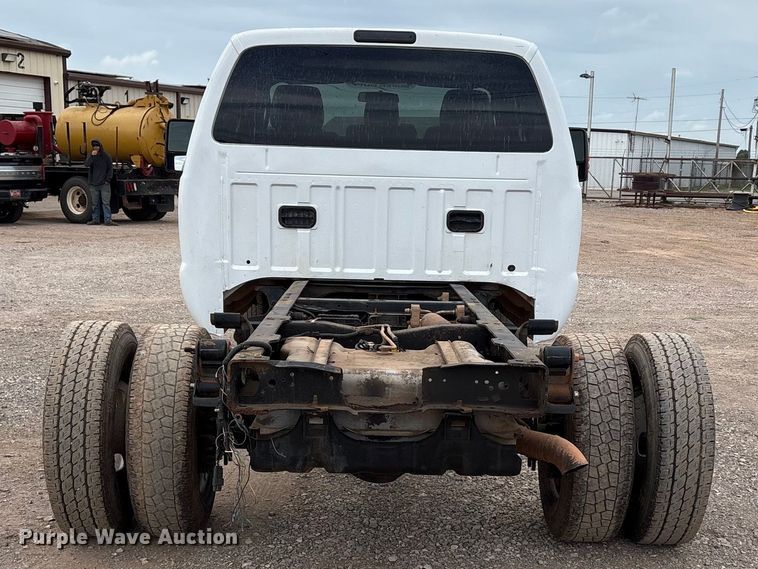 image for item EW0069 2016 Ford F-350 Ext. Cab pickup truck cab and chassis
