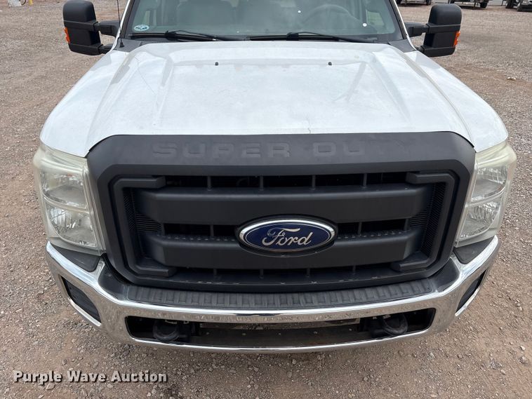 image for item EW0069 2016 Ford F-350 Ext. Cab pickup truck cab and chassis