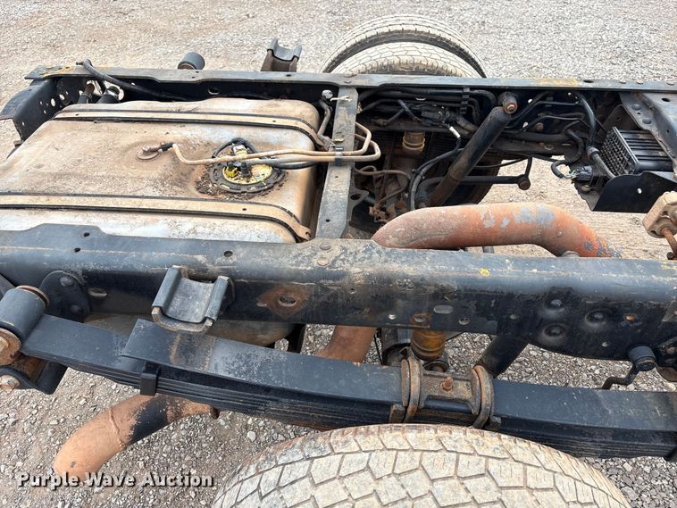 image for item EW0069 2016 Ford F-350 Ext. Cab pickup truck cab and chassis