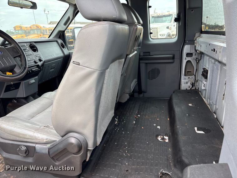 image for item EW0069 2016 Ford F-350 Ext. Cab pickup truck cab and chassis