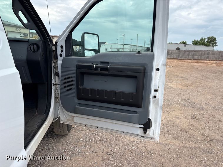 image for item EW0069 2016 Ford F-350 Ext. Cab pickup truck cab and chassis