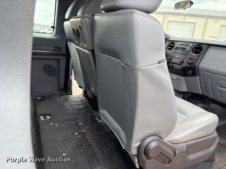 image for item EW0069 2016 Ford F-350 Ext. Cab pickup truck cab and chassis