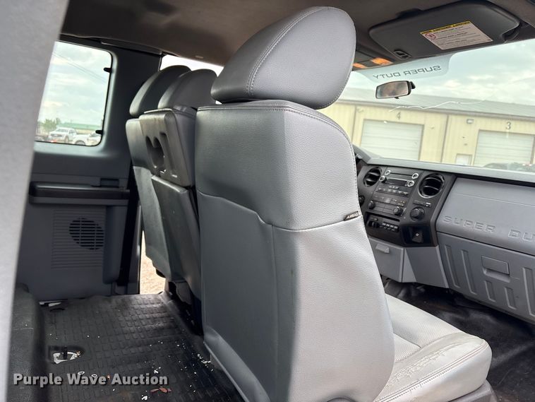 image for item EW0069 2016 Ford F-350 Ext. Cab pickup truck cab and chassis