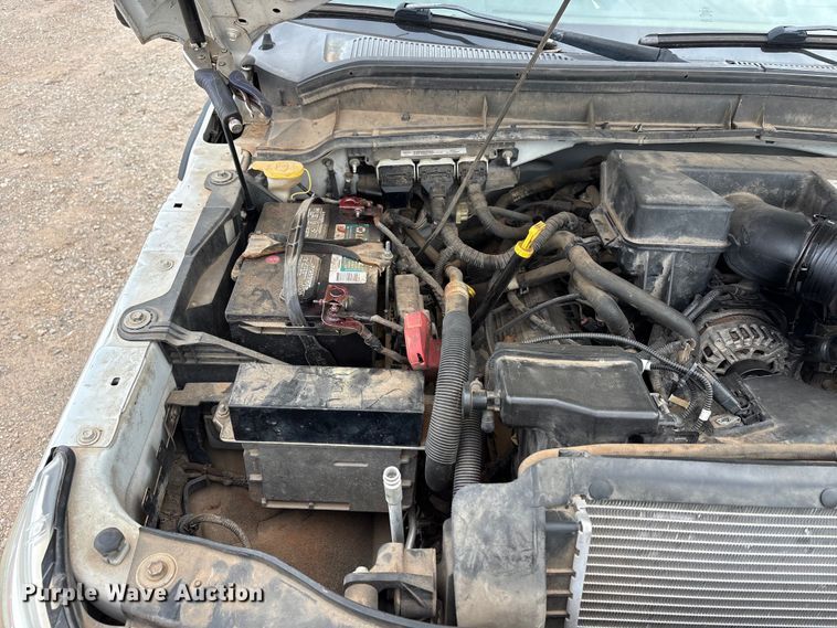 image for item EW0069 2016 Ford F-350 Ext. Cab pickup truck cab and chassis