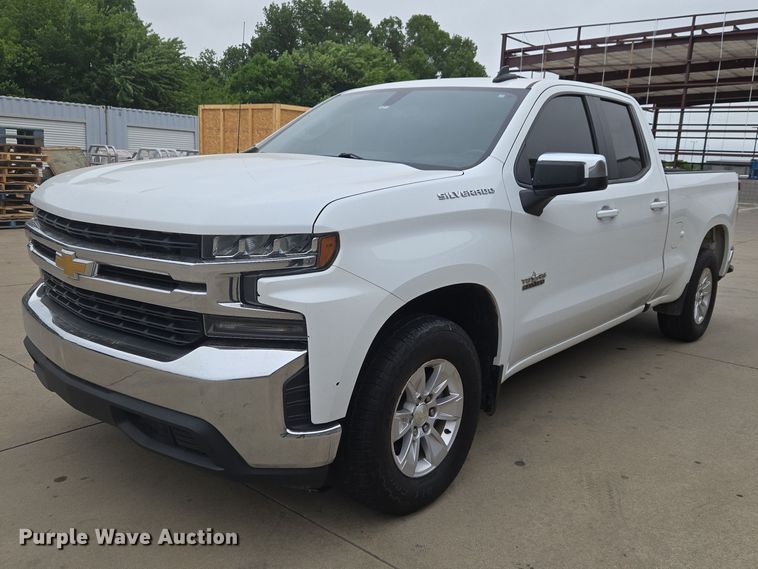 image for item EW0088 2019 Chevrolet Silverado 1500 Crew Cab pickup truck