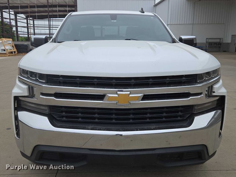 image for item EW0088 2019 Chevrolet Silverado 1500 Crew Cab pickup truck