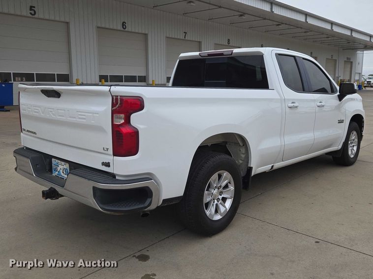 image for item EW0088 2019 Chevrolet Silverado 1500 Crew Cab pickup truck