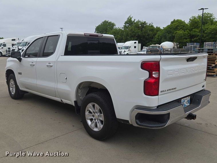 image for item EW0088 2019 Chevrolet Silverado 1500 Crew Cab pickup truck
