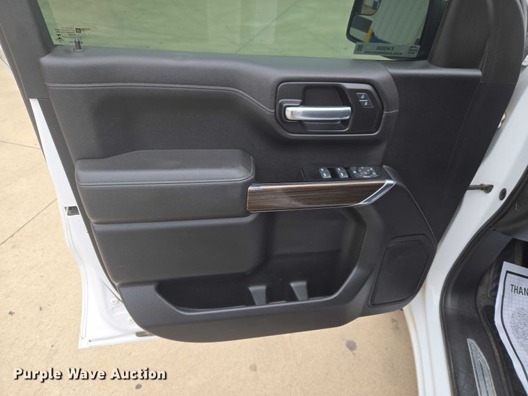 image for item EW0088 2019 Chevrolet Silverado 1500 Crew Cab pickup truck