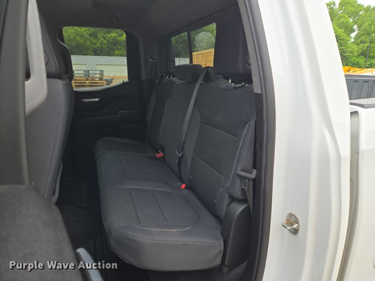 image for item EW0088 2019 Chevrolet Silverado 1500 Crew Cab pickup truck