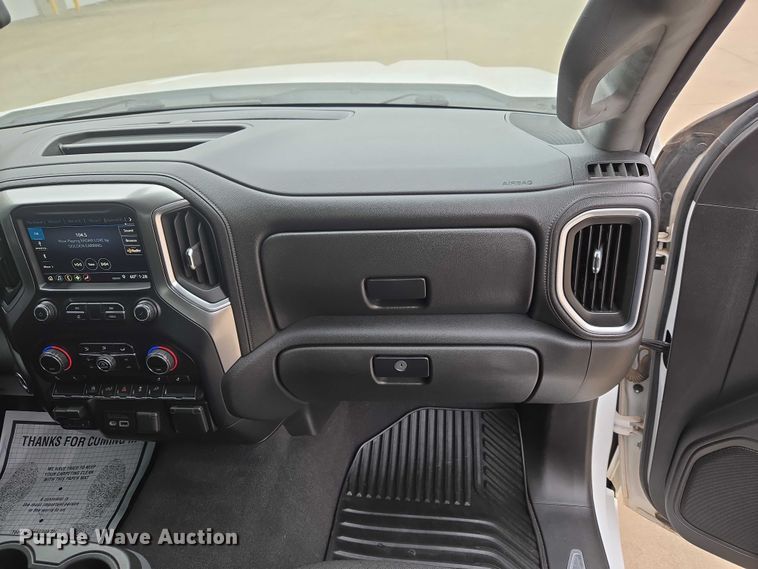 image for item EW0088 2019 Chevrolet Silverado 1500 Crew Cab pickup truck