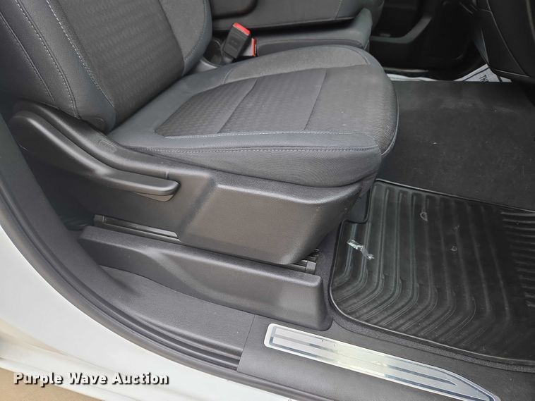 image for item EW0088 2019 Chevrolet Silverado 1500 Crew Cab pickup truck