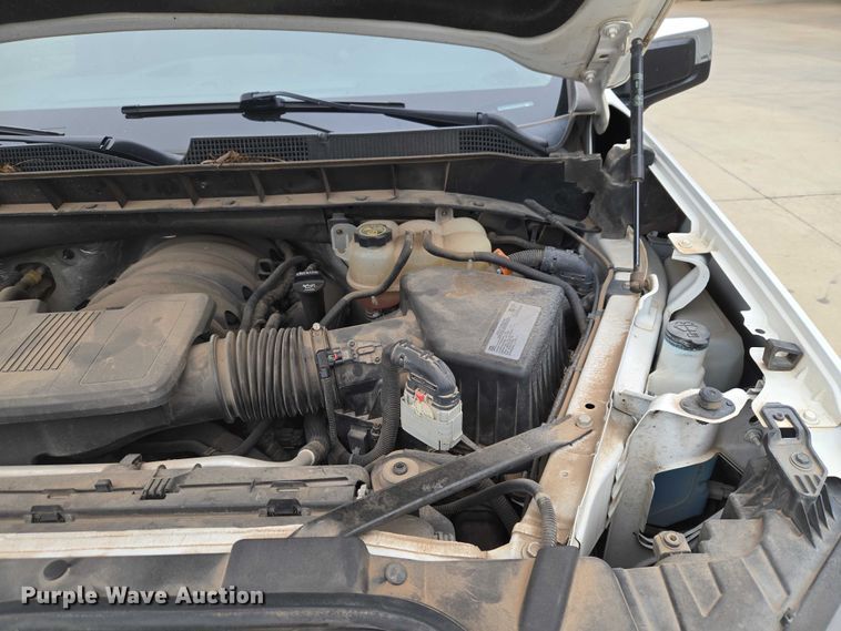 image for item EW0088 2019 Chevrolet Silverado 1500 Crew Cab pickup truck