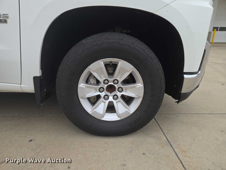 image for item EW0088 2019 Chevrolet Silverado 1500 Crew Cab pickup truck