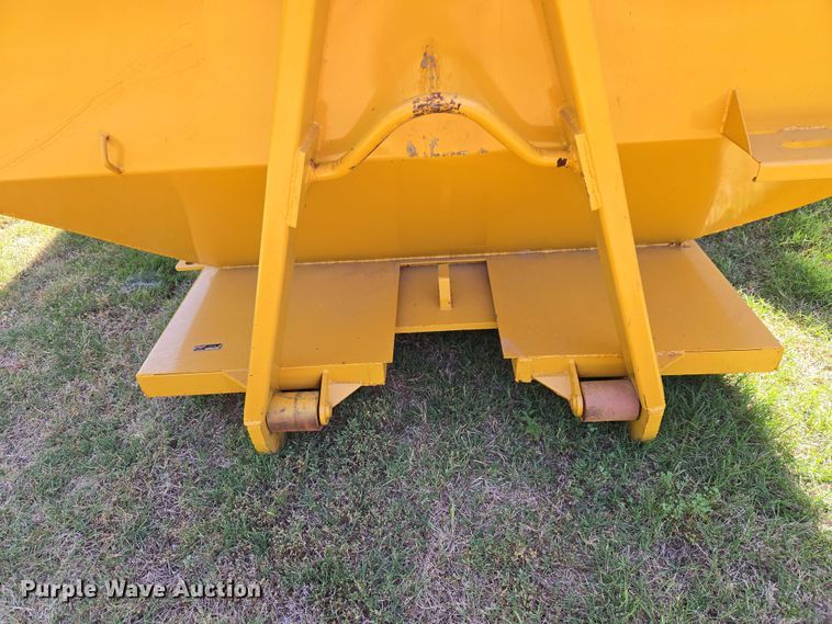 image for item EW0118 Roll Offs roll off dumpster