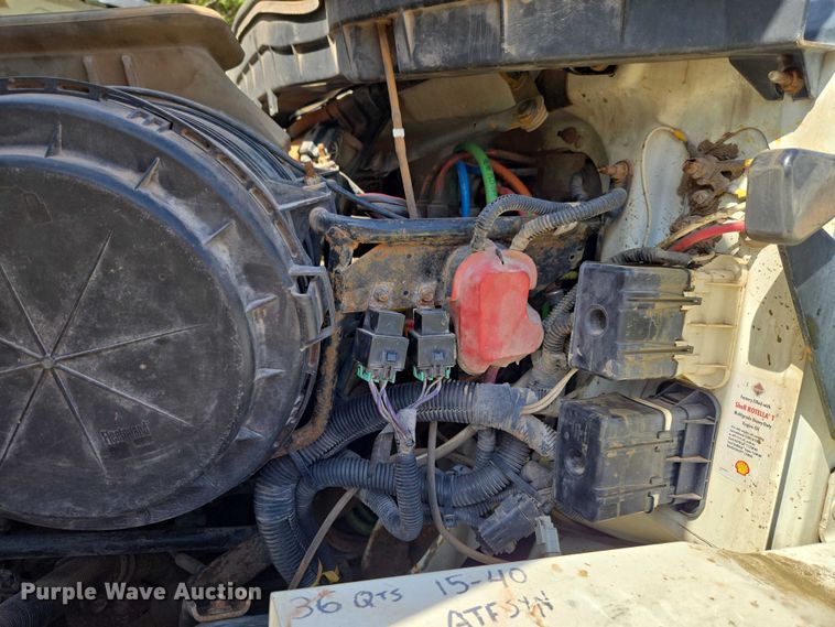 image for item EW0121 2012 International 7400 hook lift truck