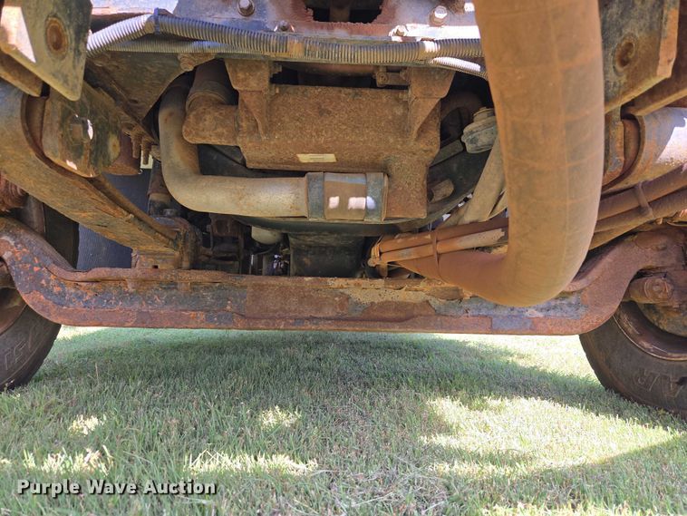 image for item EW0121 2012 International 7400 hook lift truck