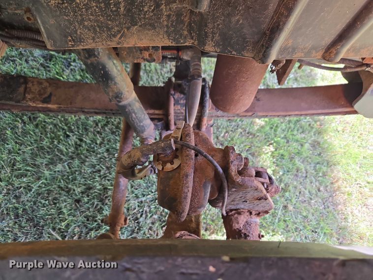 image for item EW0121 2012 International 7400 hook lift truck