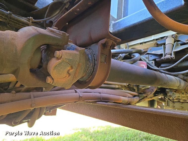 image for item EW0121 2012 International 7400 hook lift truck