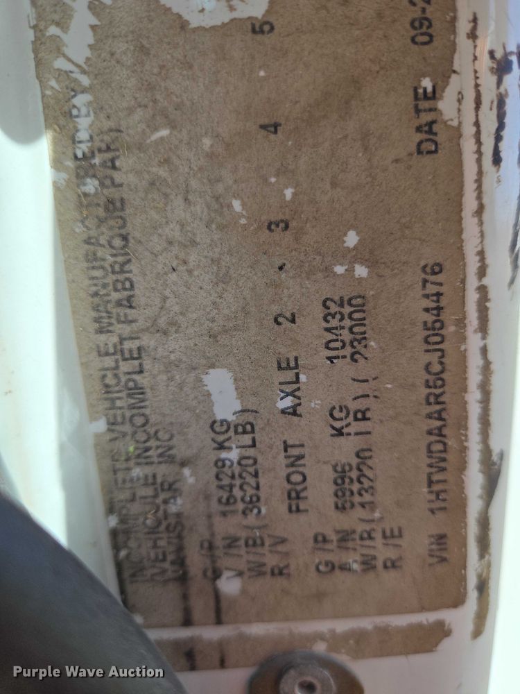 image for item EW0121 2012 International 7400 hook lift truck