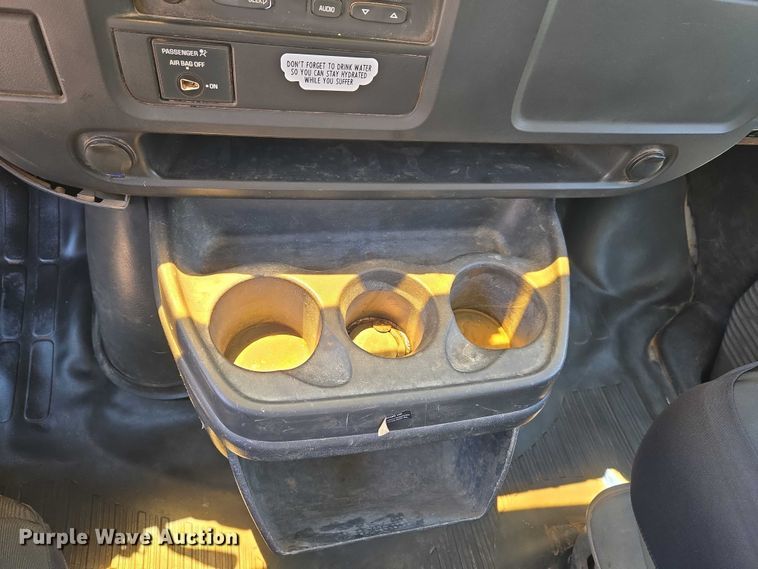 image for item EW0140 2003 Chevrolet Express utility van