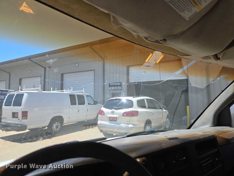 image for item EW0140 2003 Chevrolet Express utility van